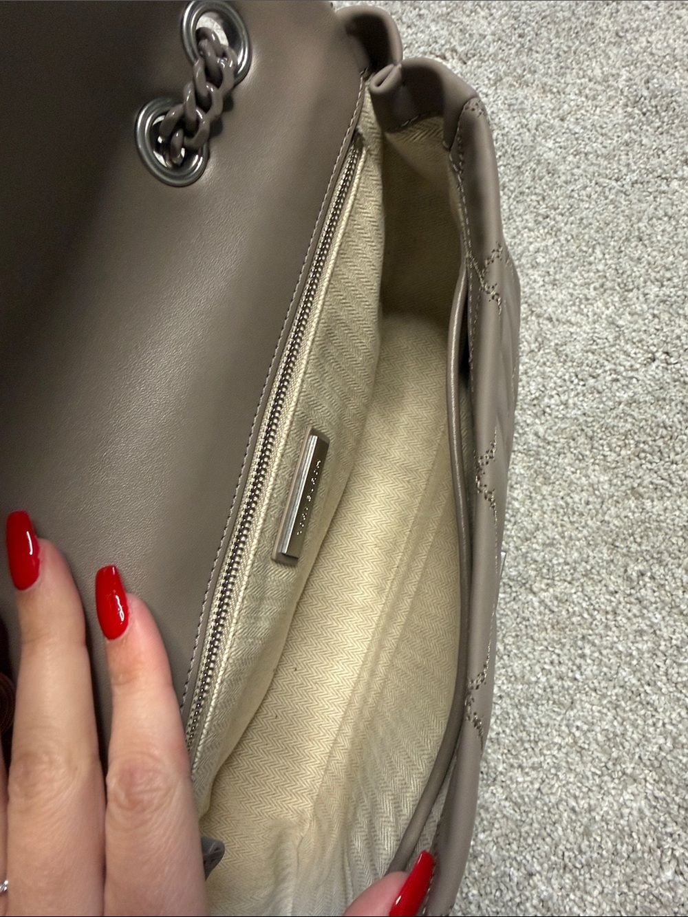 Tory Burch Quilted Leather Shoulder Bag in Taupe Gray - Picture 6 of 6